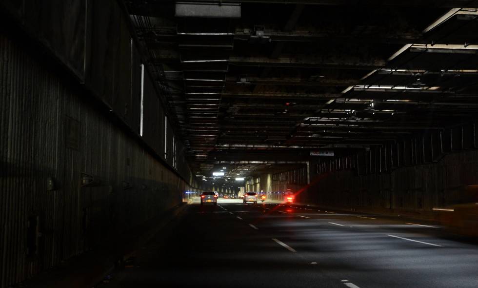 En este momento estás viendo ROBO DE CABLES EN EL TÚNEL MUNDIALISTA DEJÓ A UNO DE SUS TRAMOS SIN LUZ ELÉCTRICA